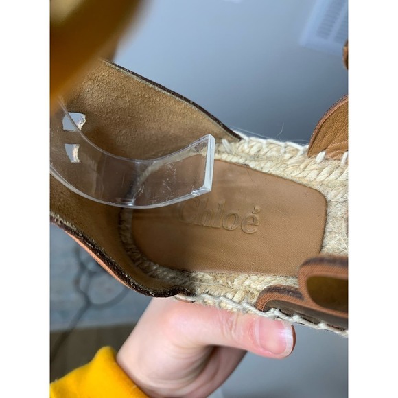 CHLOÉ Tooled Leather Laser Cut Wedge Espadrille Sandals - Picture 6 of 7